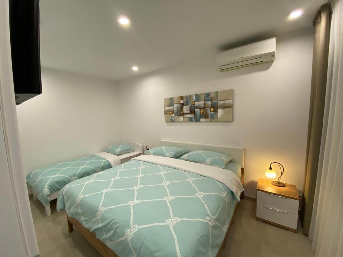 Apartmani Dorijana ヴルサル エクステリア 写真